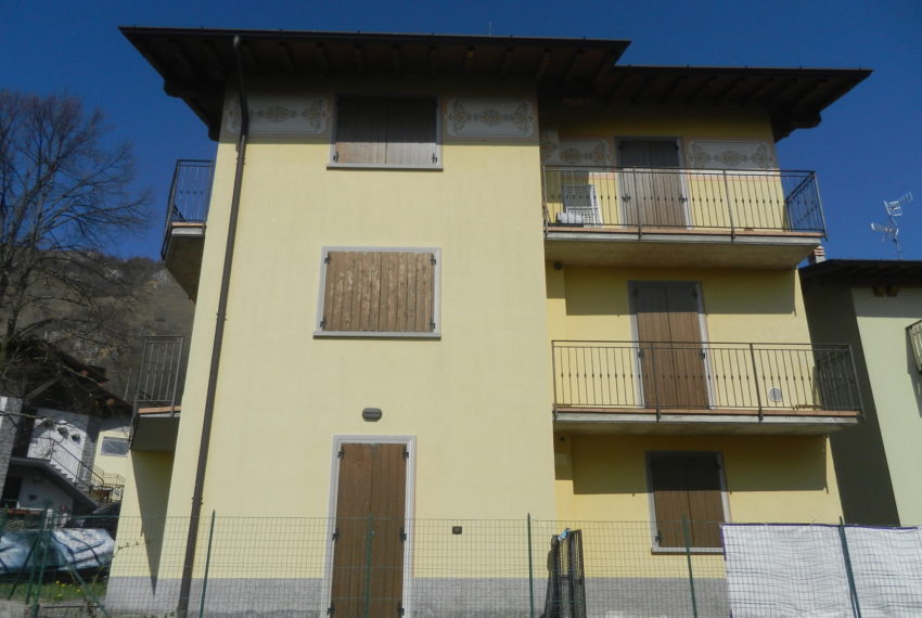 facciata casa A033