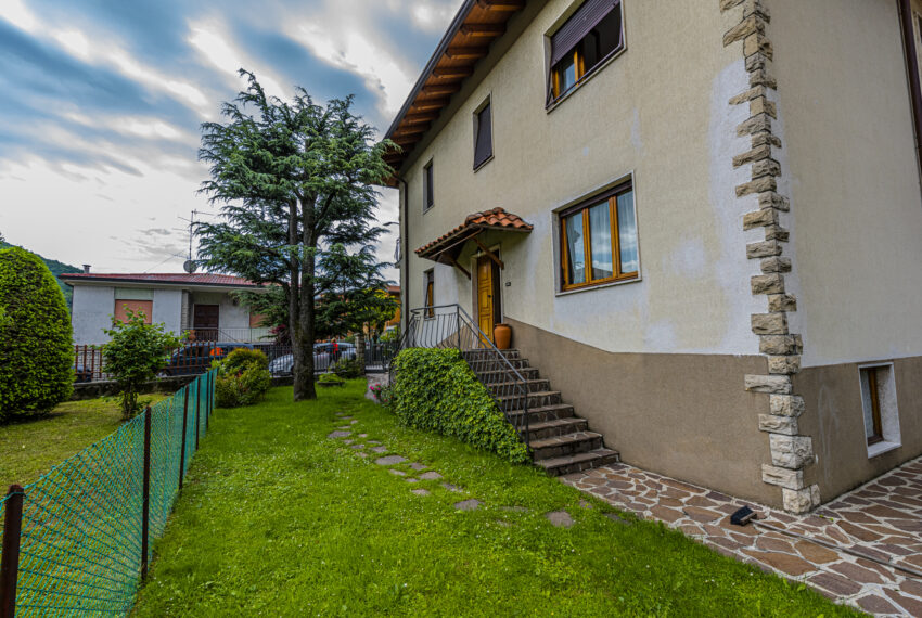 a piu immobiliare vende casa nembro