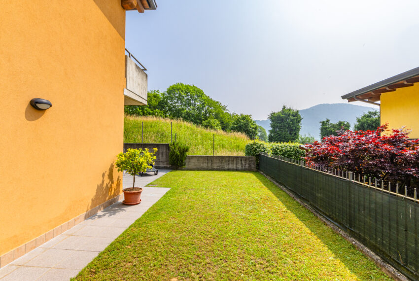 casa giardino albino
