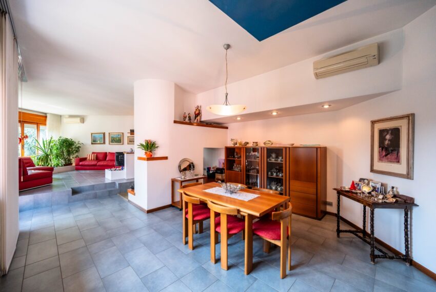 WhatsApp Image 2025-11-06 at 10.26.17